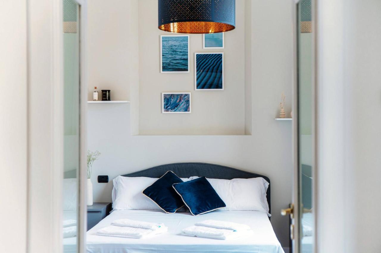 Shades Of Lake - Blue Apartment Côme Esterno foto