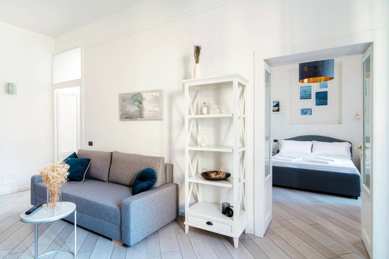 Shades Of Lake - Blue Apartment Côme Esterno foto